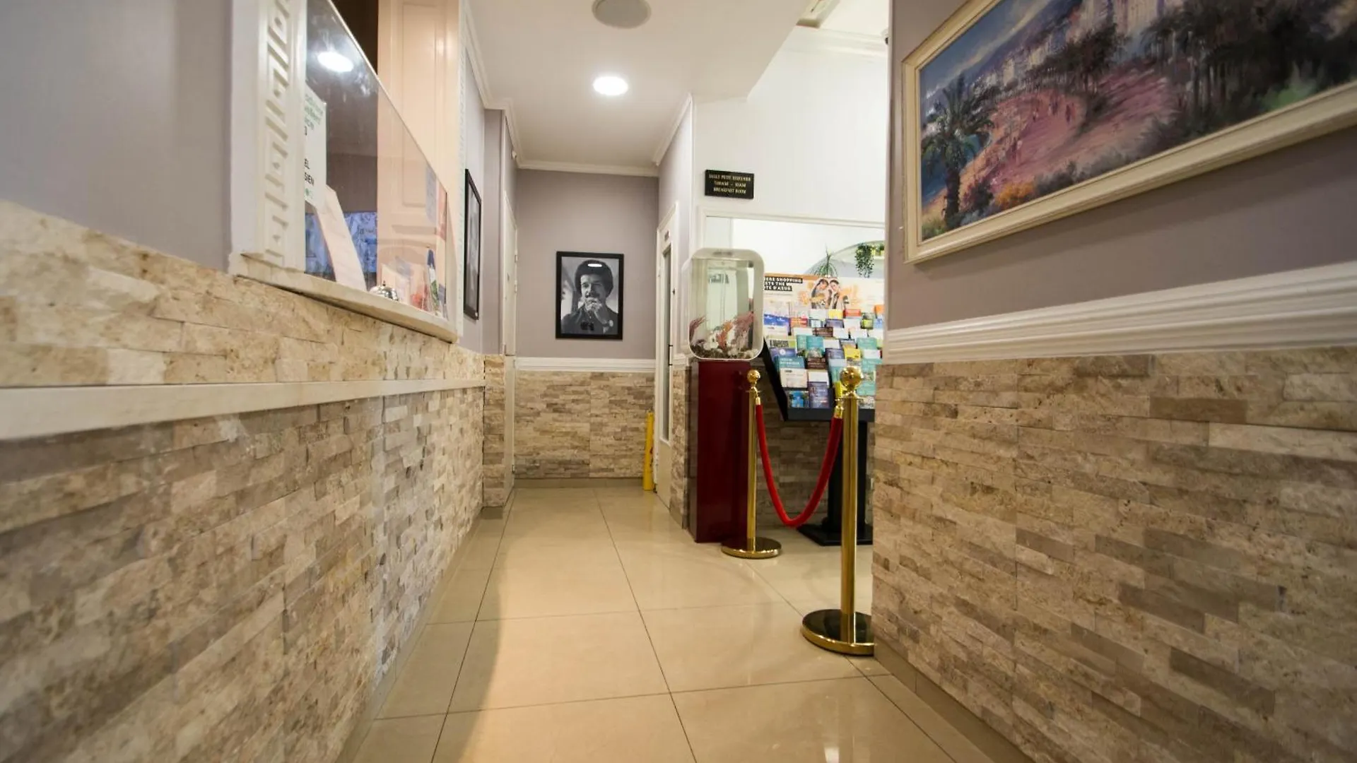 Hotel Hôtel Parisien Nice
