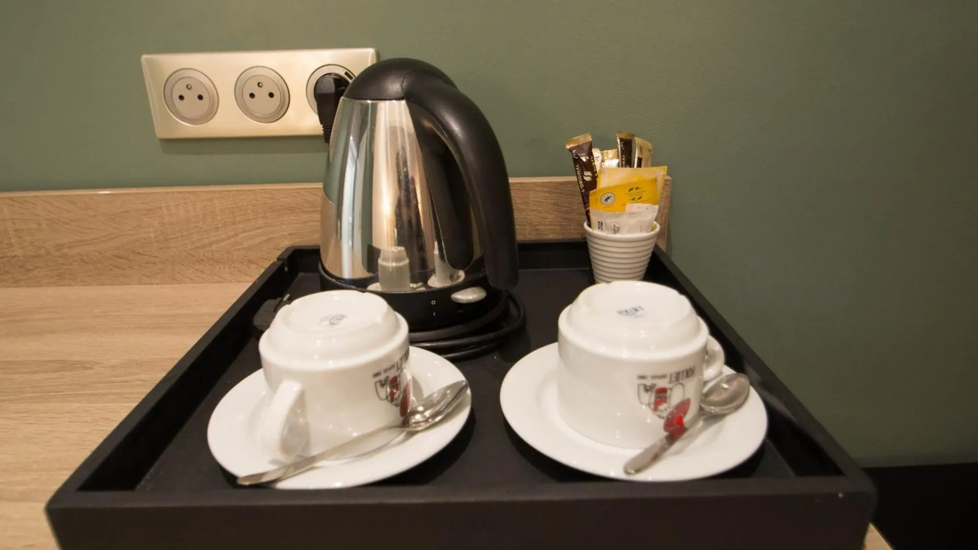Hotel Hôtel Parisien Nice