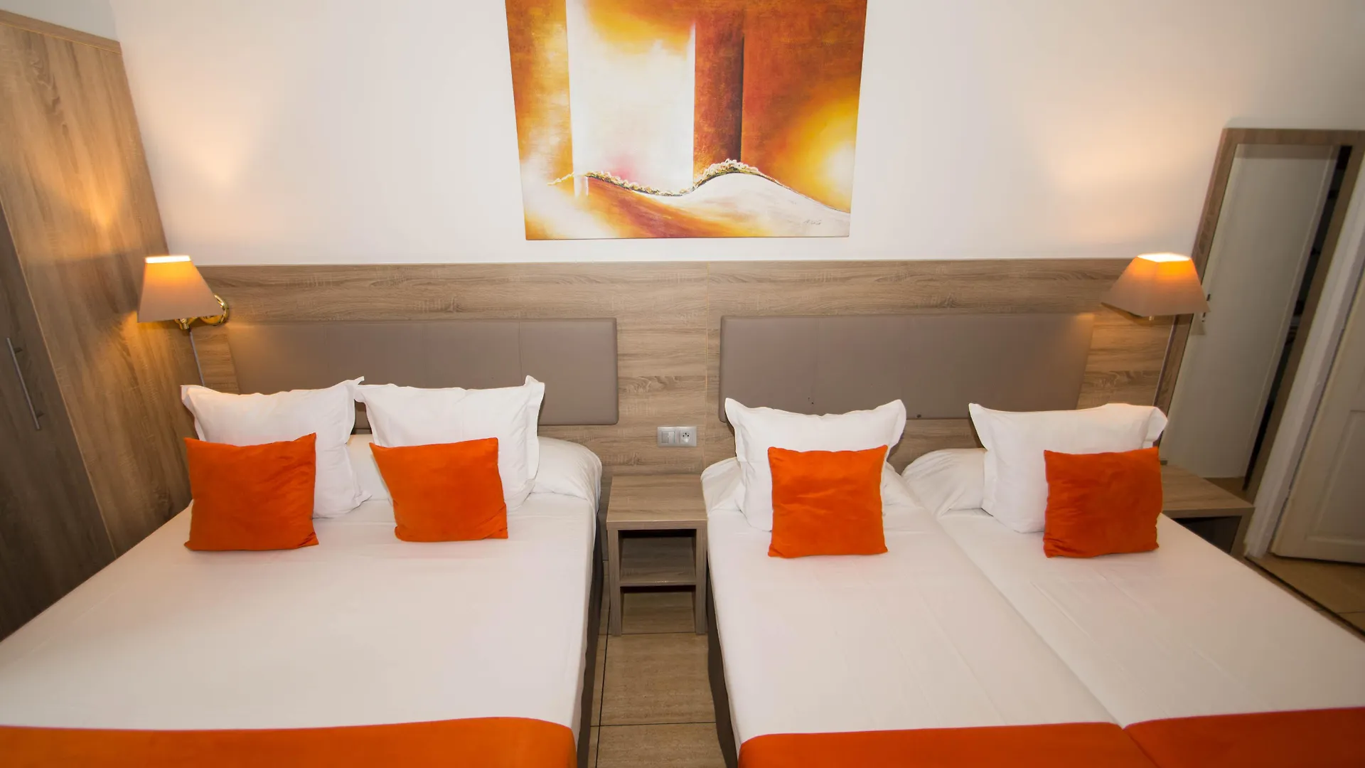 Hotel Parisien Nice 3*,  France