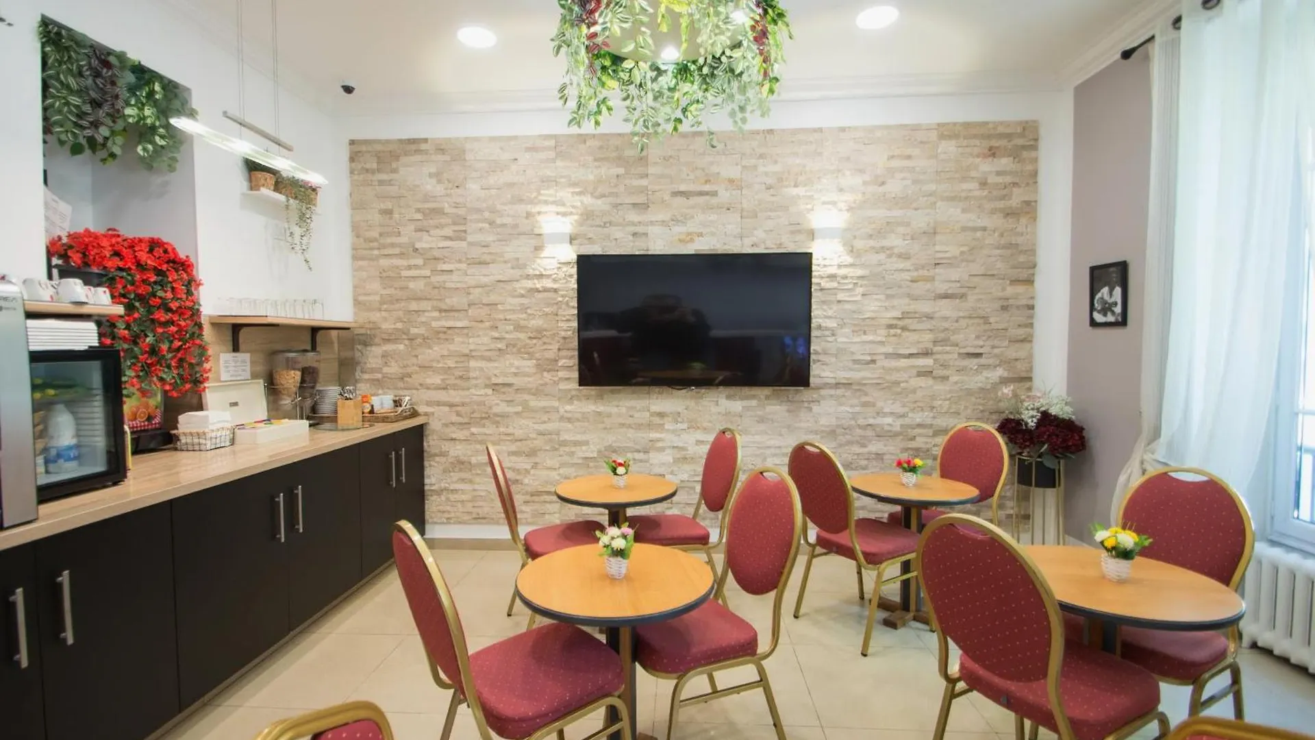 Hotel Parisien Nice France