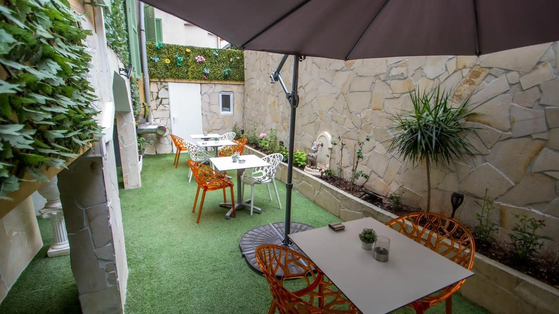 Hotel Parisien Nice France
